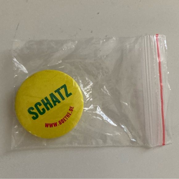 FREE WITH PURCHASE! Various Pins - Picture 9 of 12